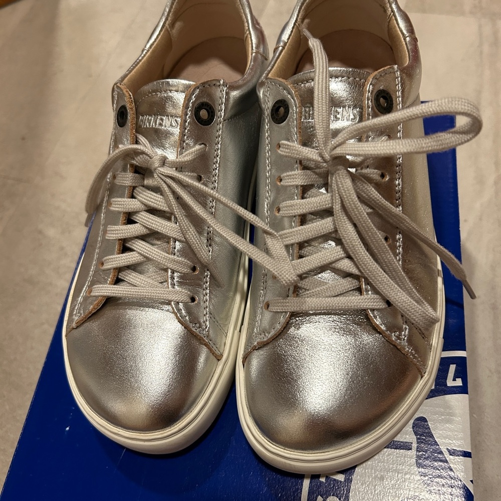 Birkenstock Bend Low EU 37 size 6-6.5.  width: medium/narrow